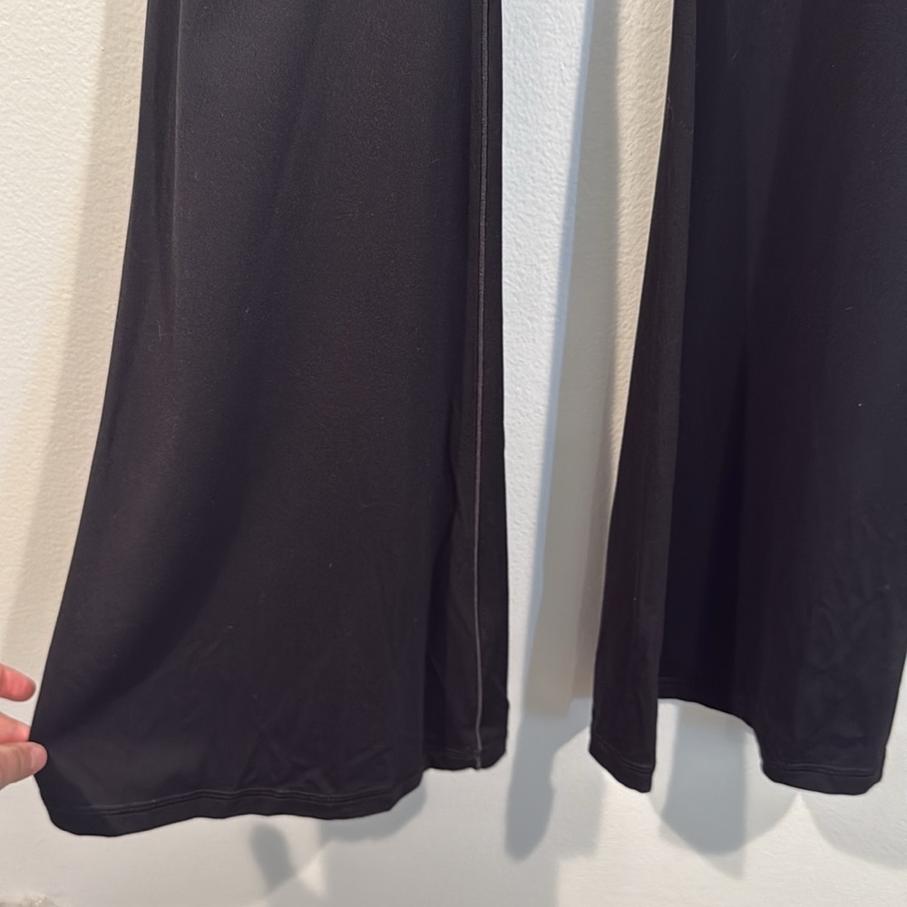 Offline by Aerie Black Flare Pants High-Rise Boot Cut with Stretch - Size Large - Picture 5 of 7